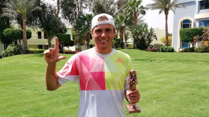 Kacper Żuk z pierwszym zawodowym tytułem